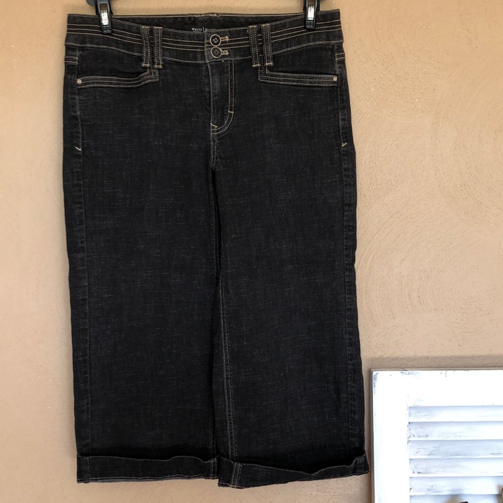 White House Black Market crop leg jeans black